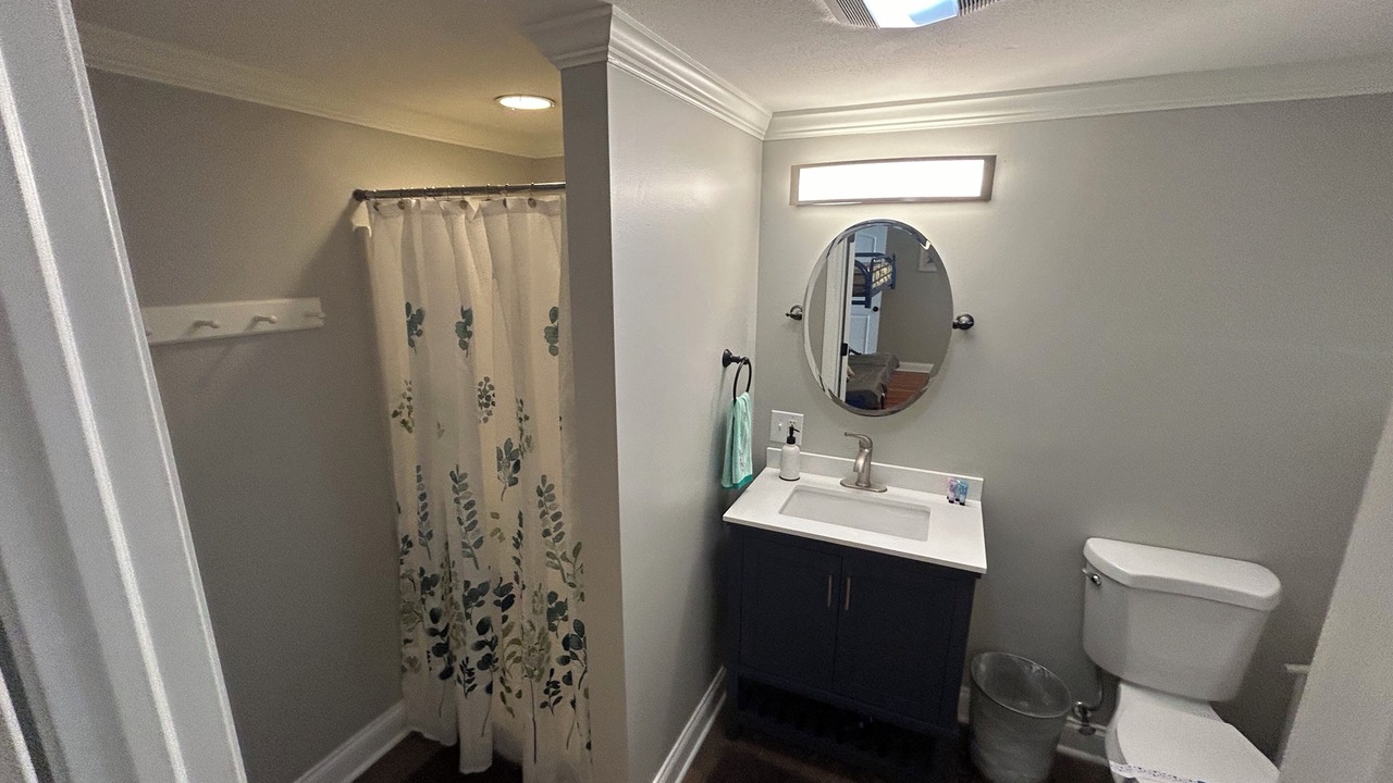 Photo of Bathroom in Cayuga