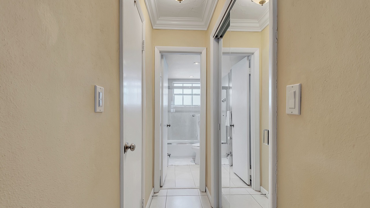 Photo of Bedroom in Key Biscayne