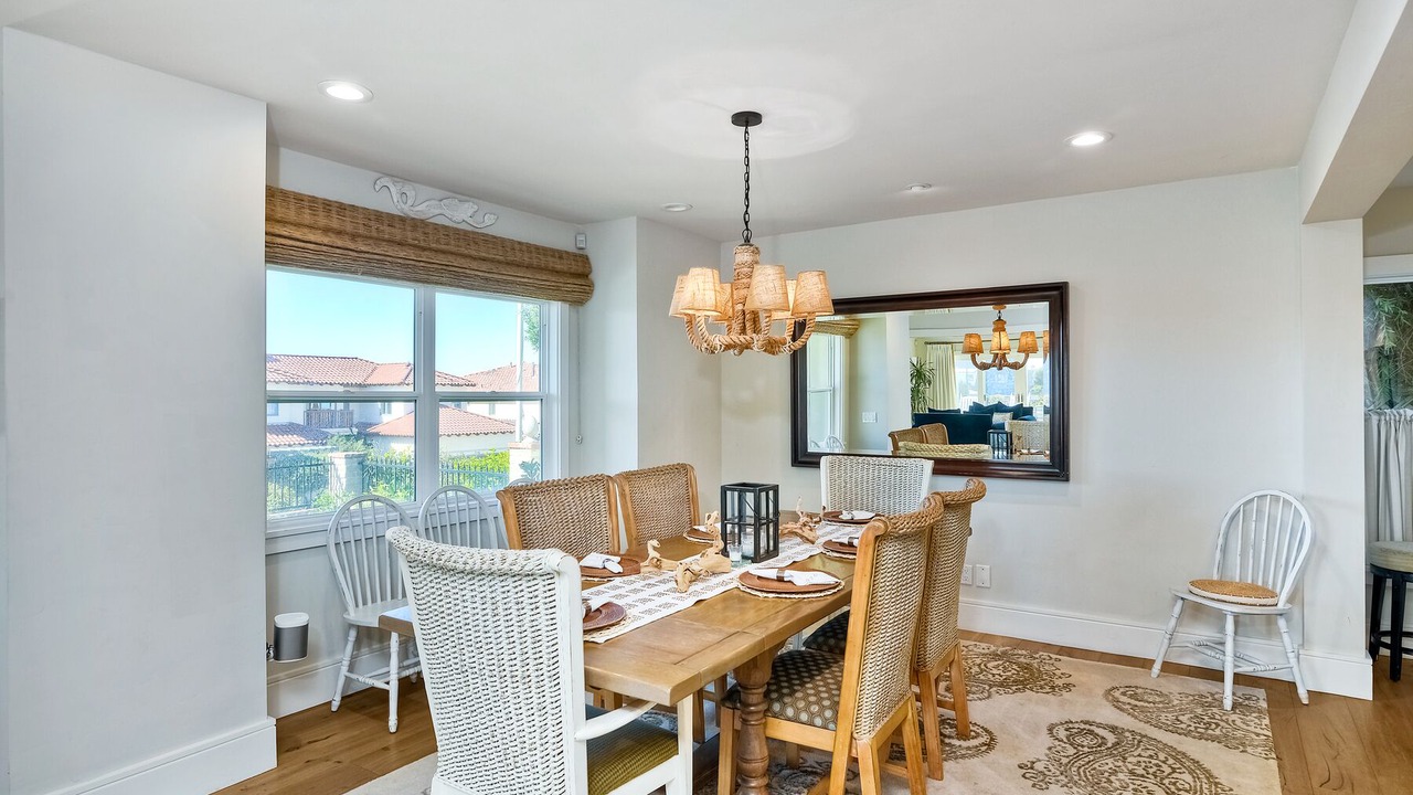 Photo of Livingroom in South Oceanside