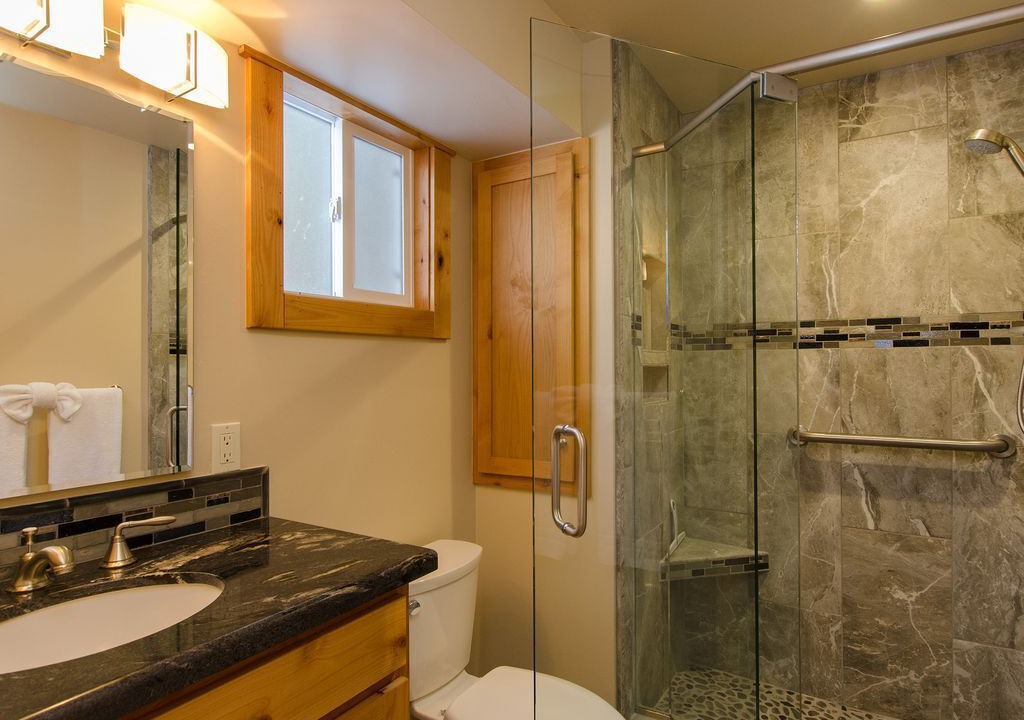 Photo of Bathroom in Lake Forest