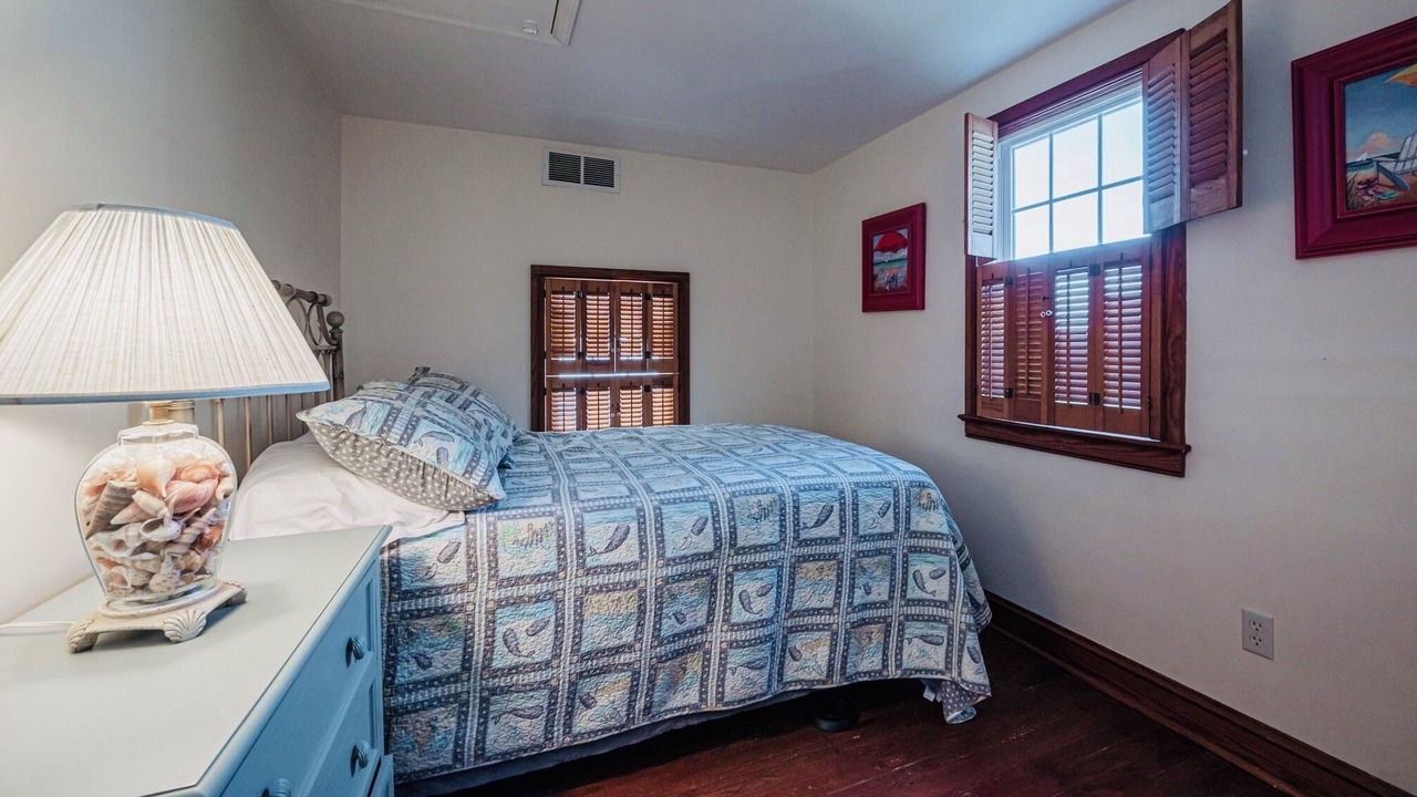 Photo of Bedroom in Dewey Beach