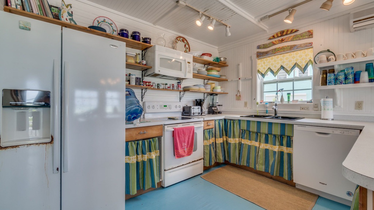 Photo of Kitchen in Spanish Wells