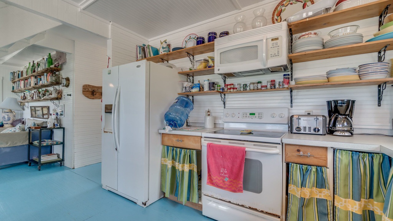 Photo of Kitchen in Spanish Wells