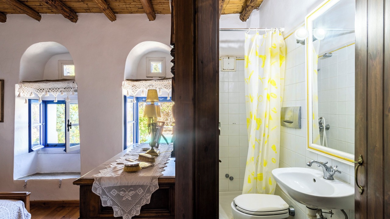 Photo of Bathroom in Megas Yialos-Nites