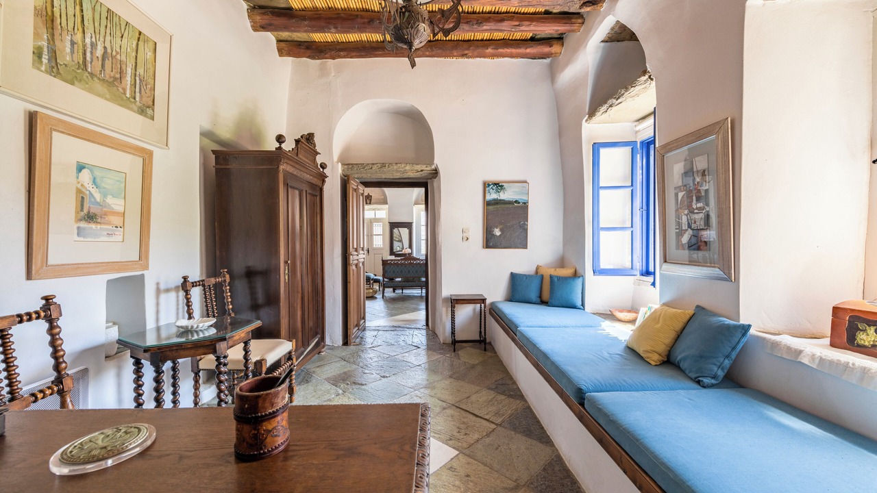 Photo of Livingroom in Megas Yialos-Nites