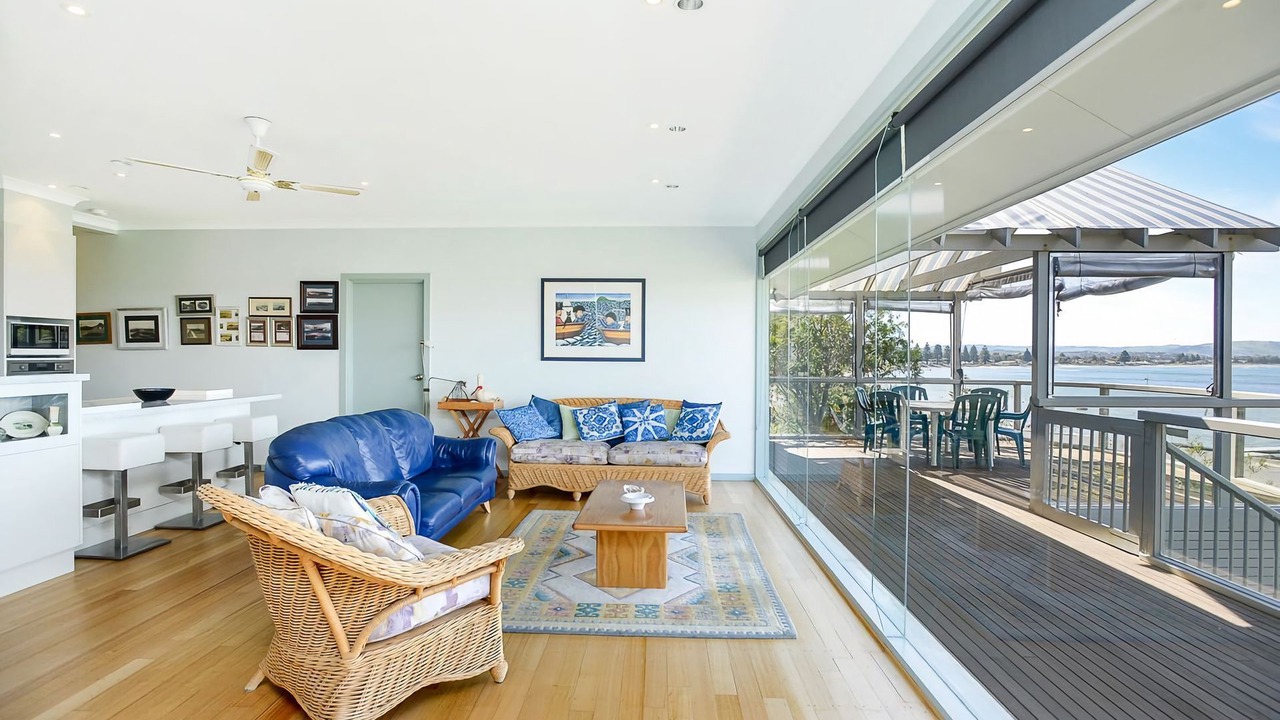 Photo of Livingroom in Encounter Bay