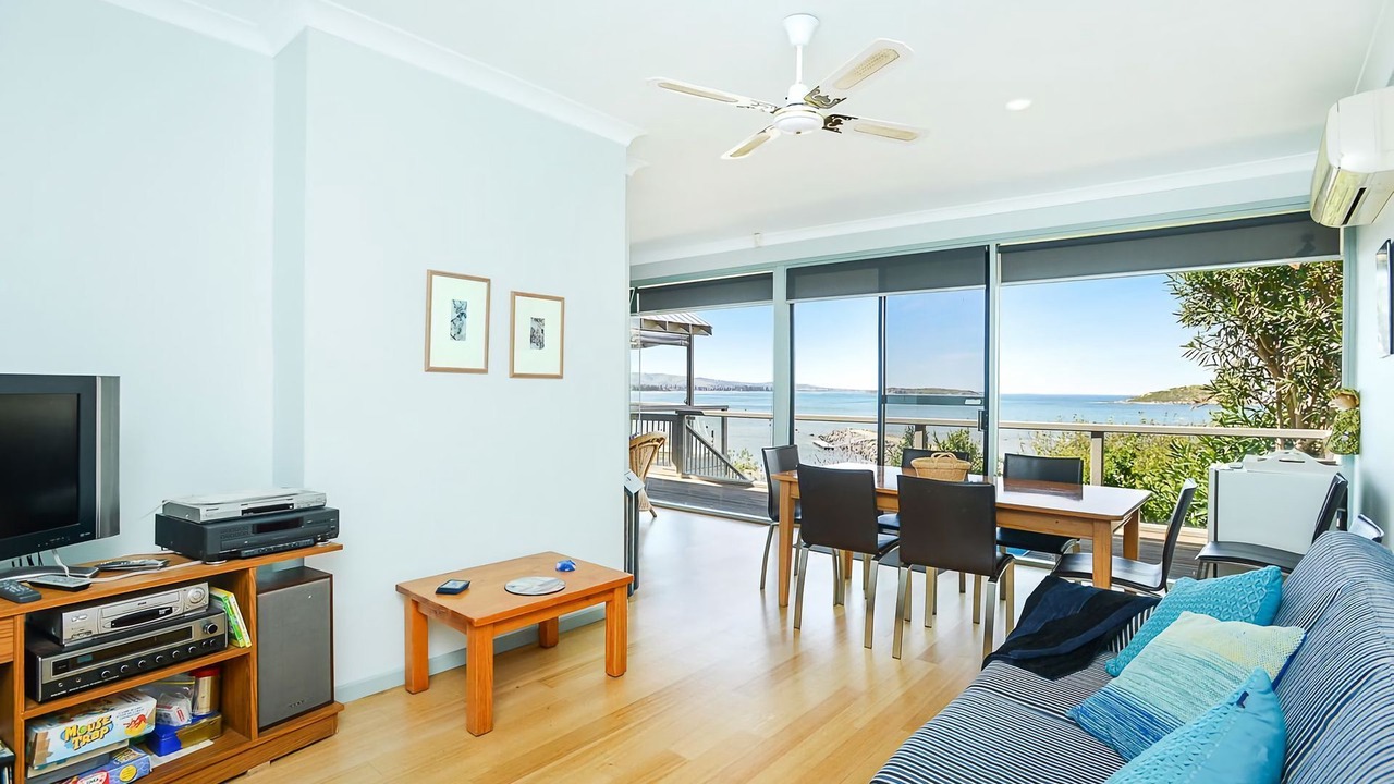 Photo of Livingroom in Encounter Bay