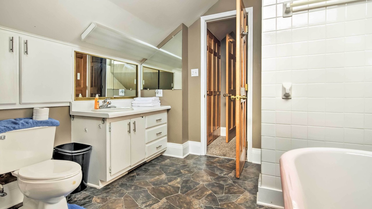 Photo of Bathroom in Vicksburg