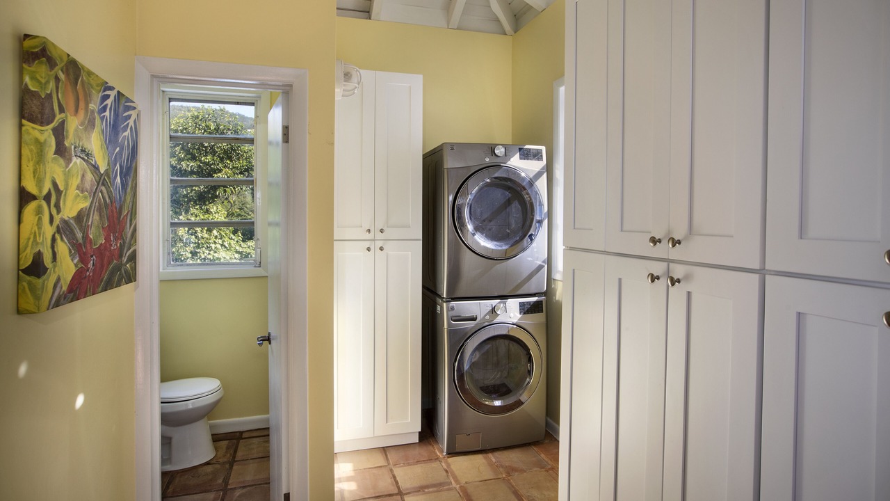 Photo of Bedroom in Estate Frenchman Bay