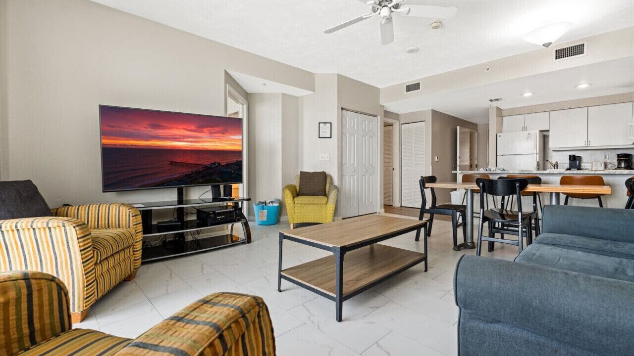 Photo of Livingroom in Brush - Stewarts