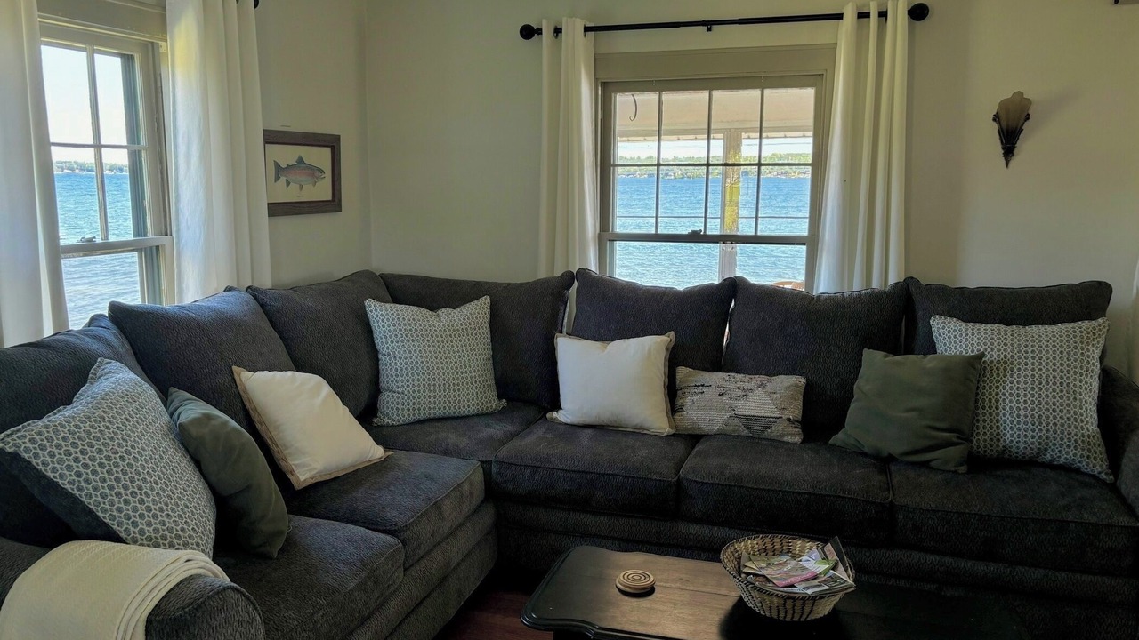 Photo of Livingroom in Auburn