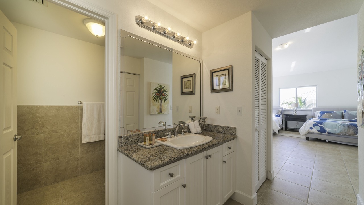 Photo of Bathroom in Alice Town