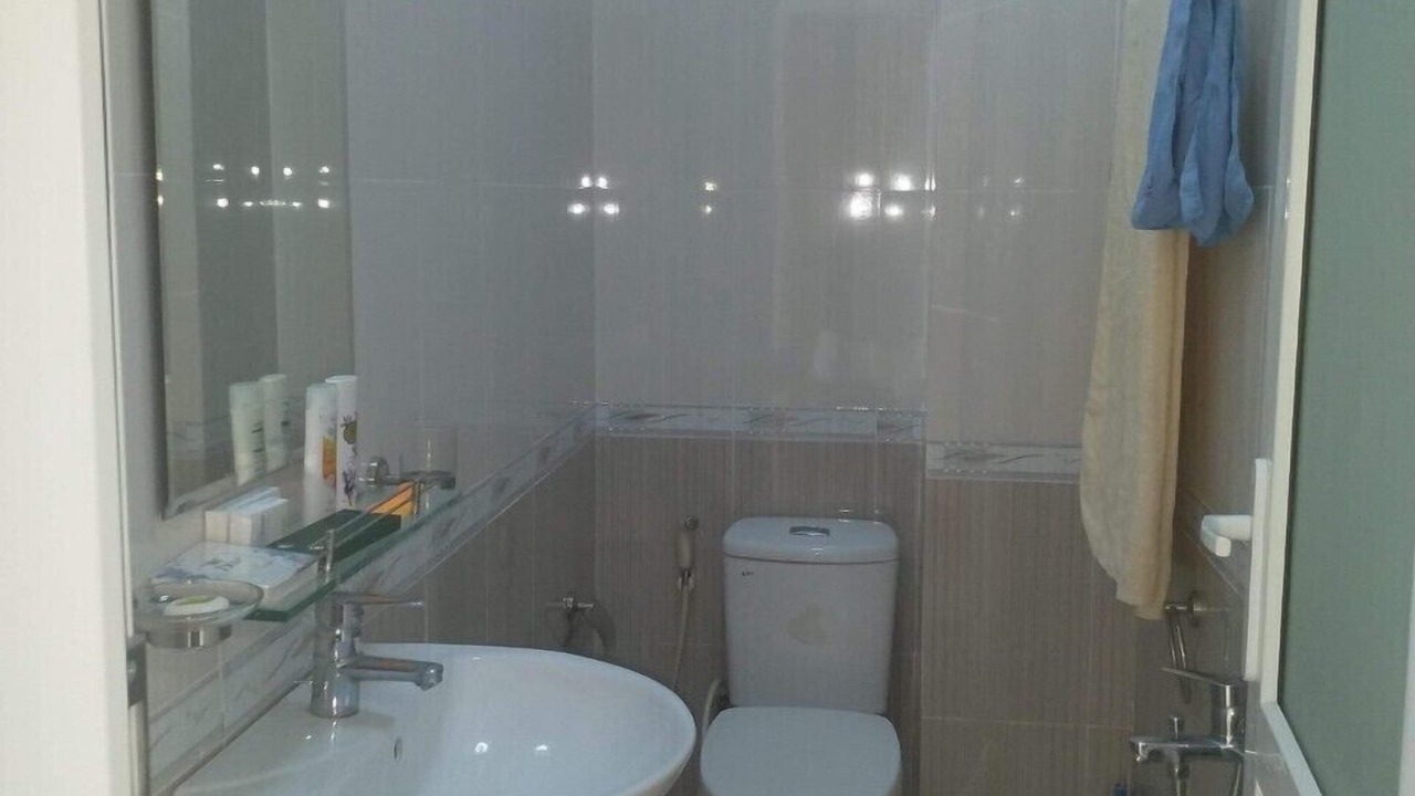 Photo of Bathroom in District 12