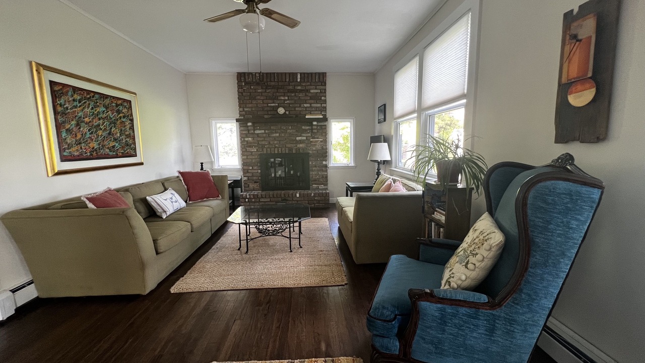 Photo of Livingroom in Gardiner