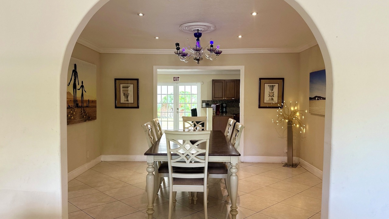 Photo of Livingroom in Highland Garden