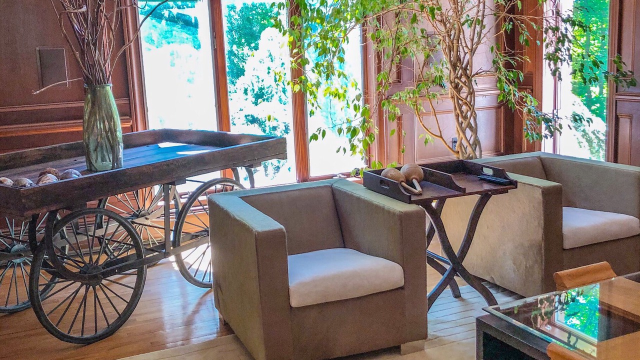 Photo of Livingroom in Pomona