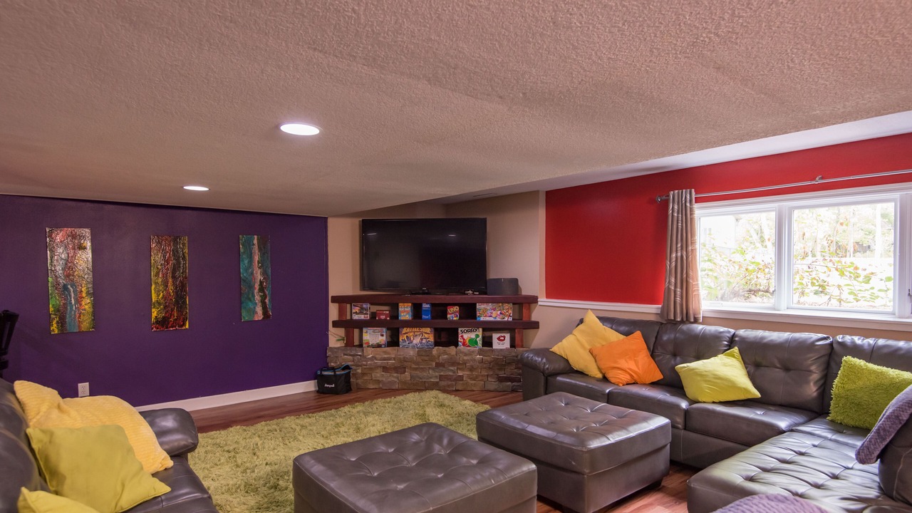 Photo of Livingroom in West Des Moines