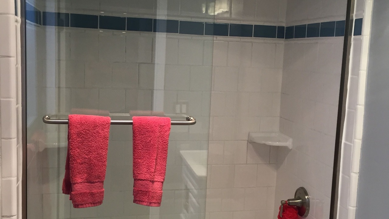 Photo of Bathroom in Silver Strand