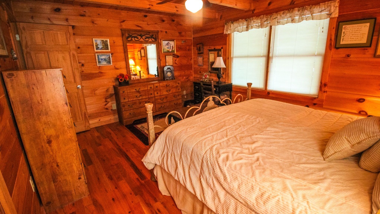 Photo of Bedroom in Buck Mountain