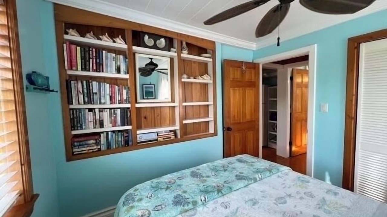 Photo of Bedroom in Treasure Cay