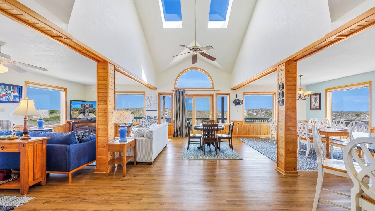 Photo of Bedroom in Waves