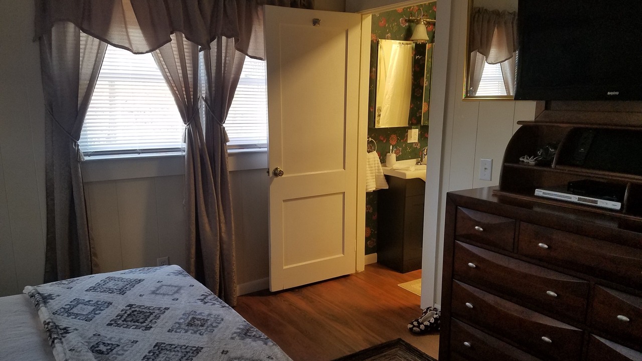 Photo of Bedroom in Southmont