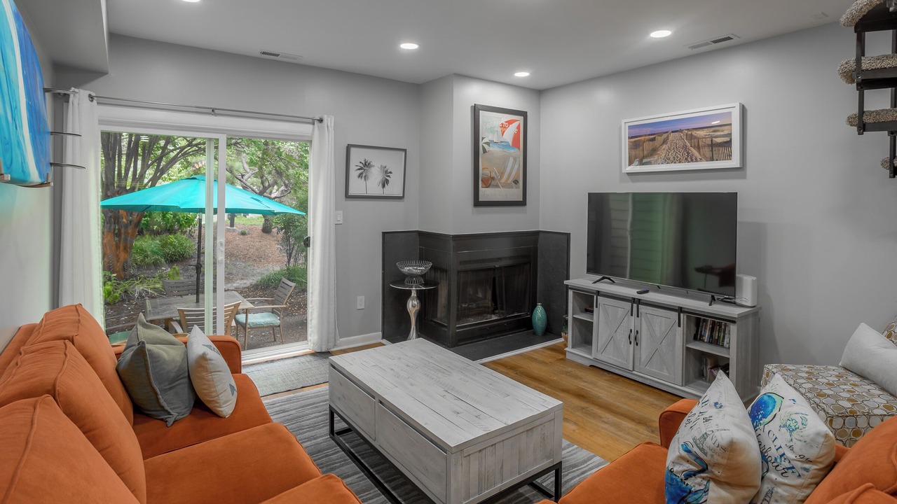 Photo of Bedroom in Country Club Estates