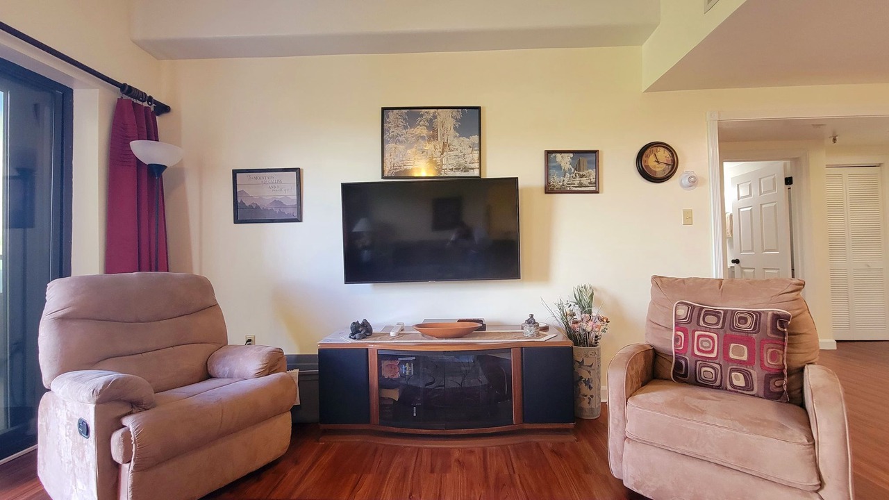 Photo of Livingroom in Seven Devils