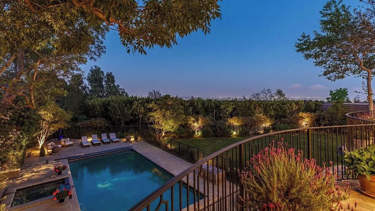 Photo of Outdoor in Brentwood