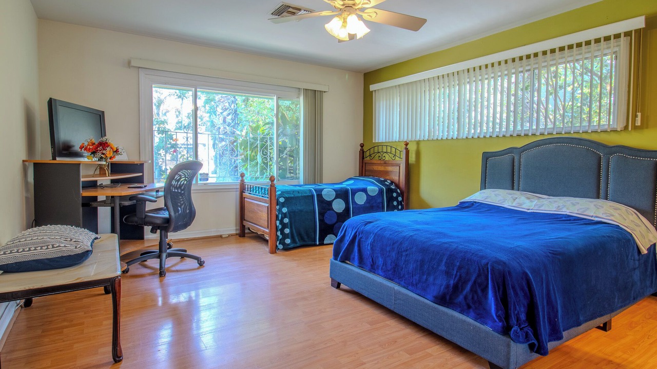 Photo of Bedroom in Woodland Hills