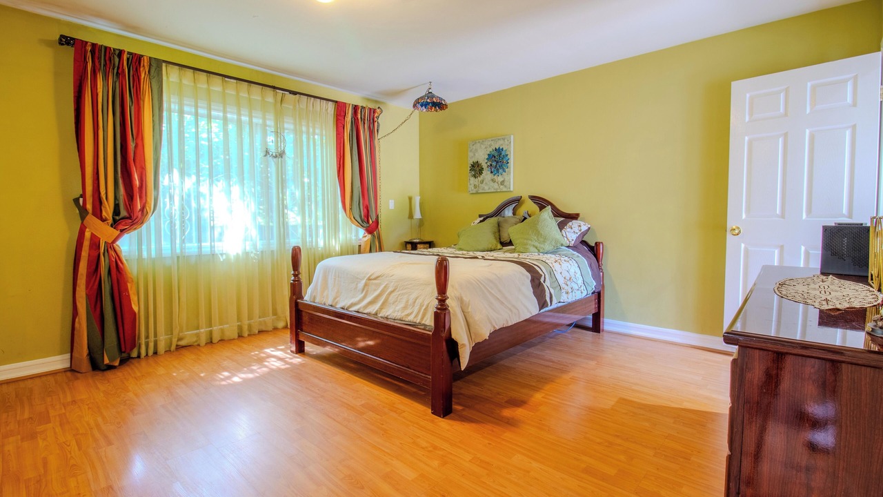 Photo of Bedroom in Woodland Hills