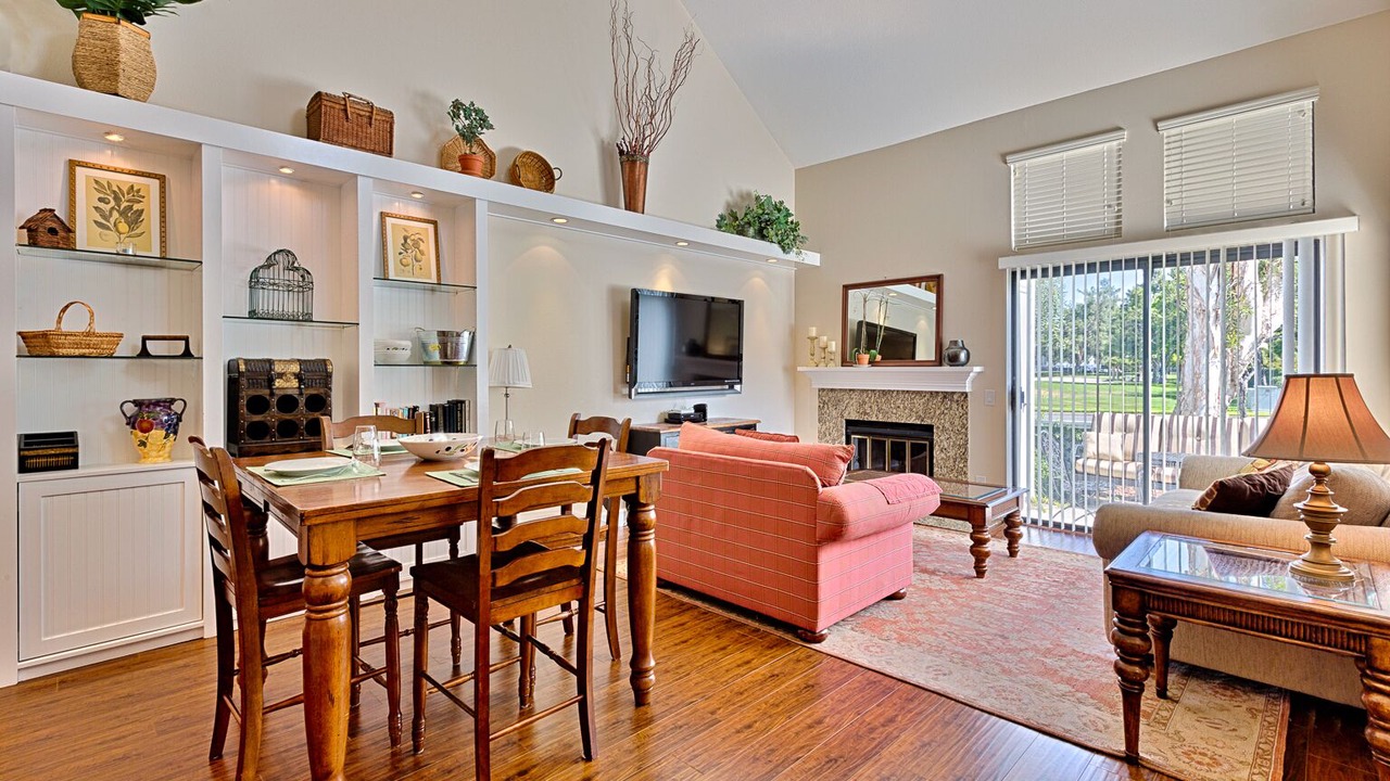 Photo of Livingroom in Woodbridge