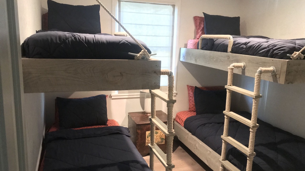 Photo of Bedroom in Balboa Island