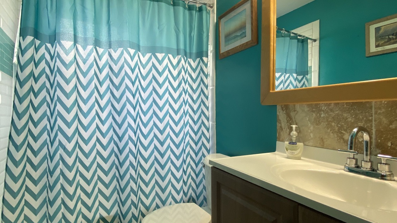 Photo of Bathroom in Cocoa Isles