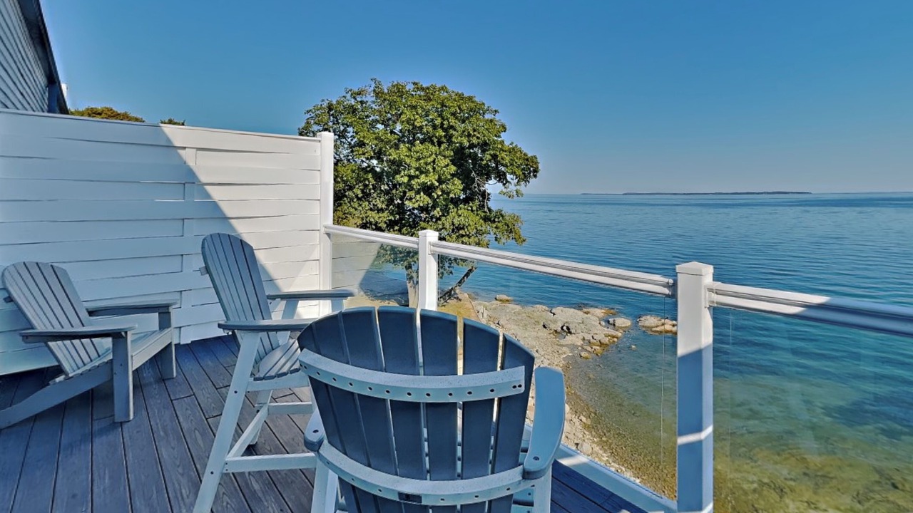 Photo of Patio Balcony in Put-in-Bay