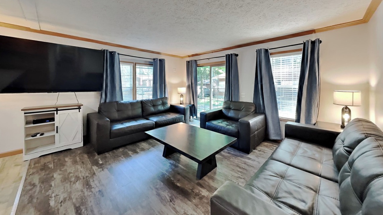 Photo of Livingroom in Put-in-Bay