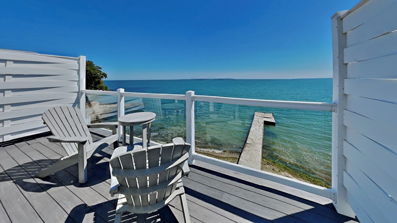 Photo of Patio Balcony in Put-in-Bay