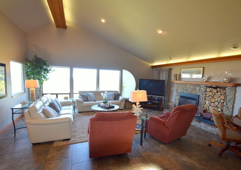 Photo of Livingroom in Dillon Beach