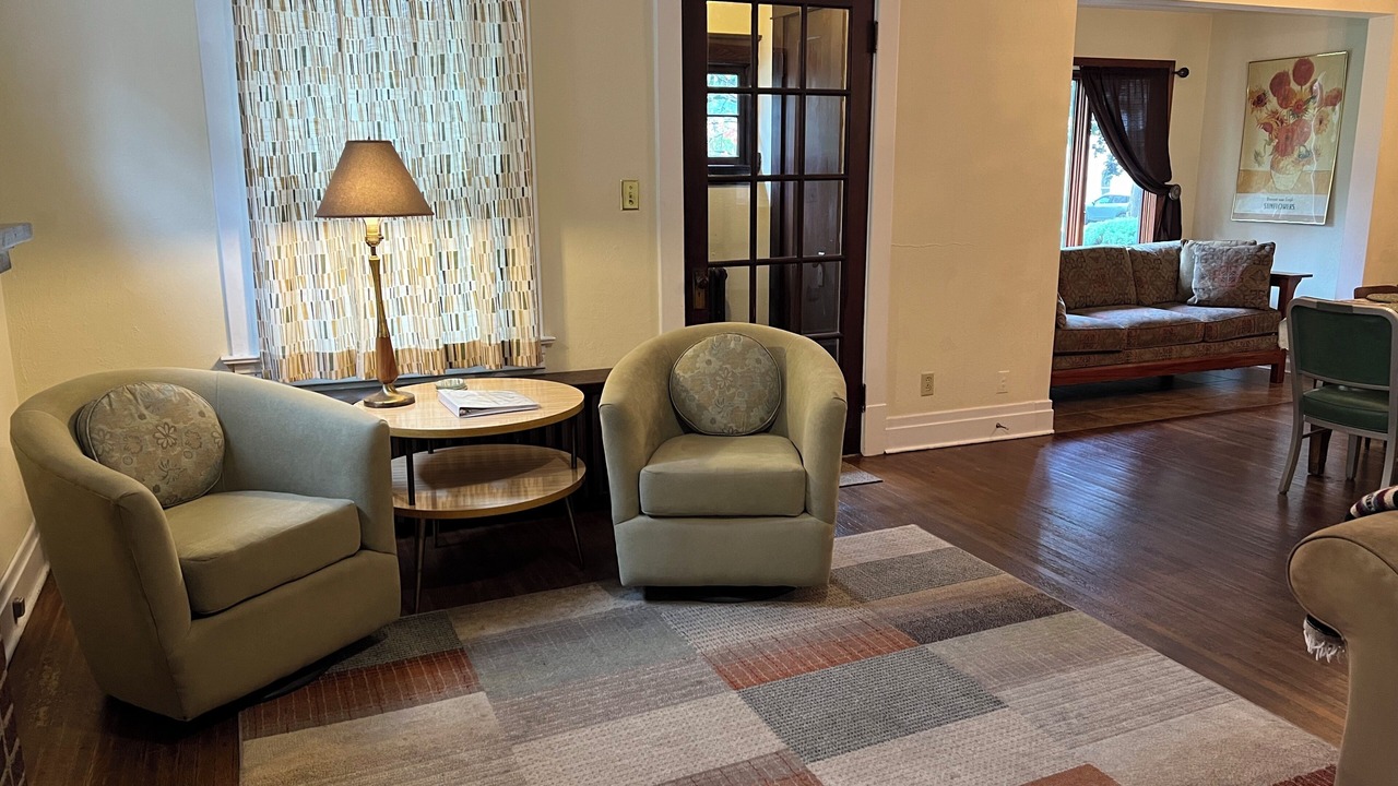 Photo of Livingroom in Niagara Falls