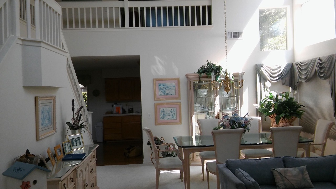 Photo of Livingroom in Anaheim Colony Historic District
