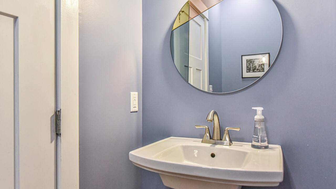 Photo of Bedroom in East End - Valley Street