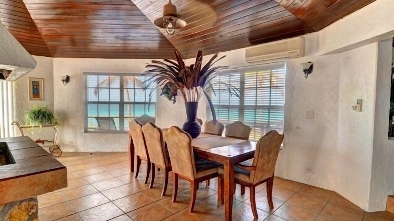 Photo of Livingroom in Gregory Town