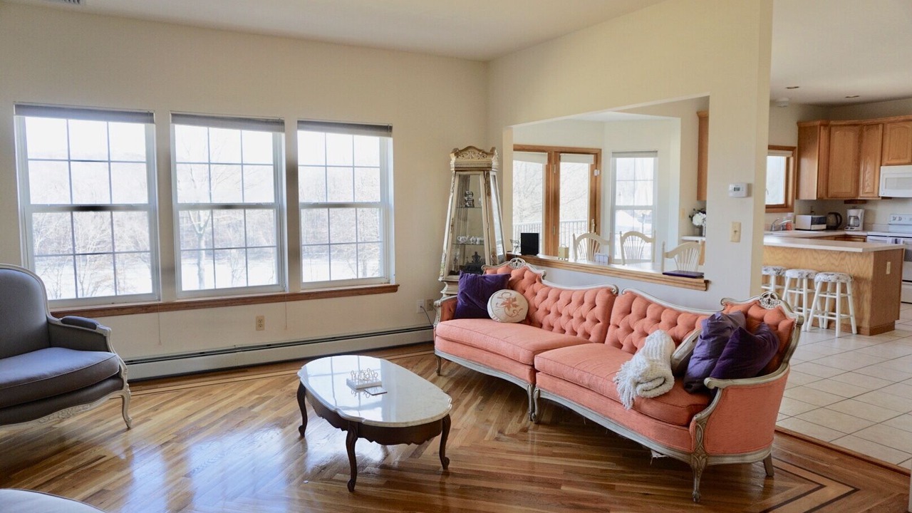 Photo of Livingroom in Beaverdam Lake-Salisbury Mills