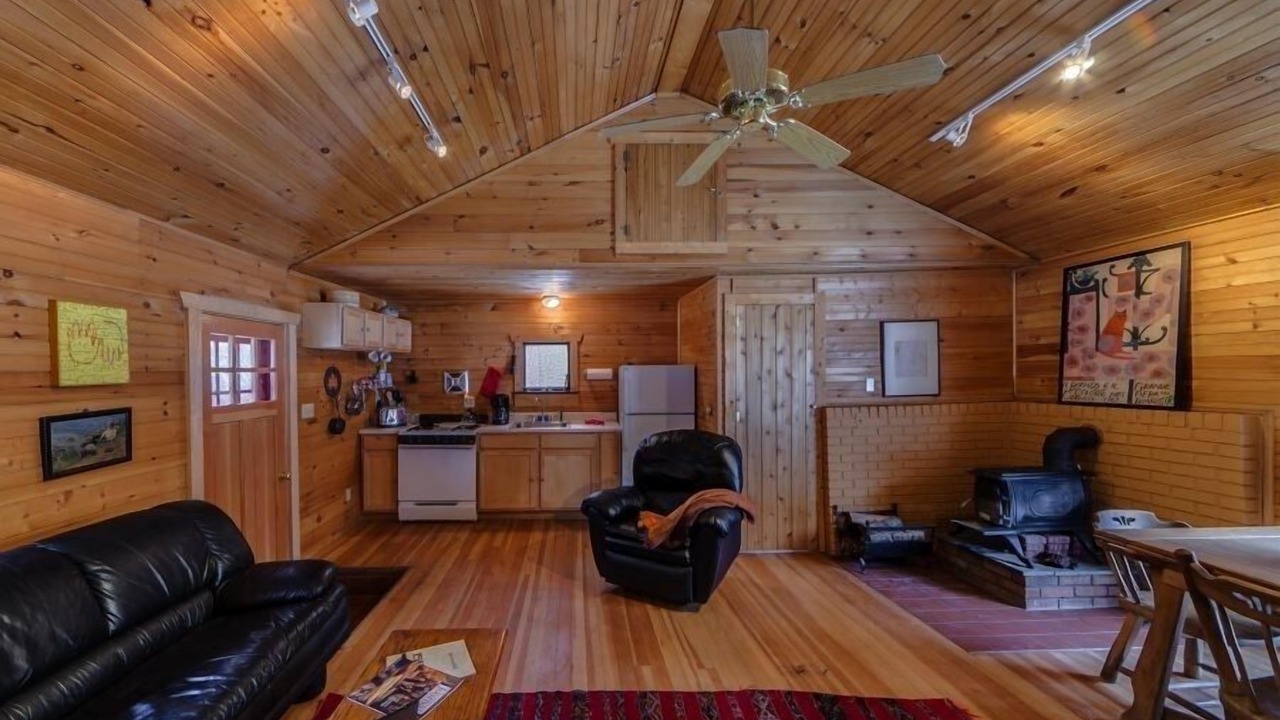 Photo of Livingroom in Milford