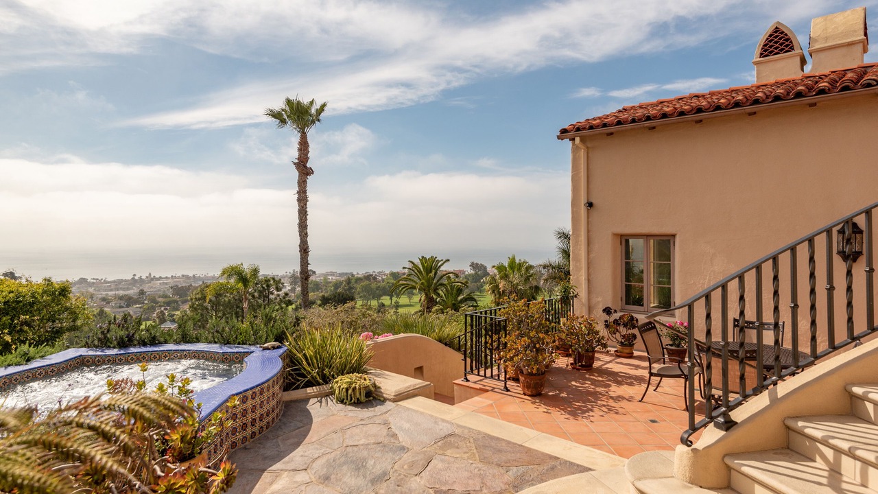 Photo of Outdoor in Country Club