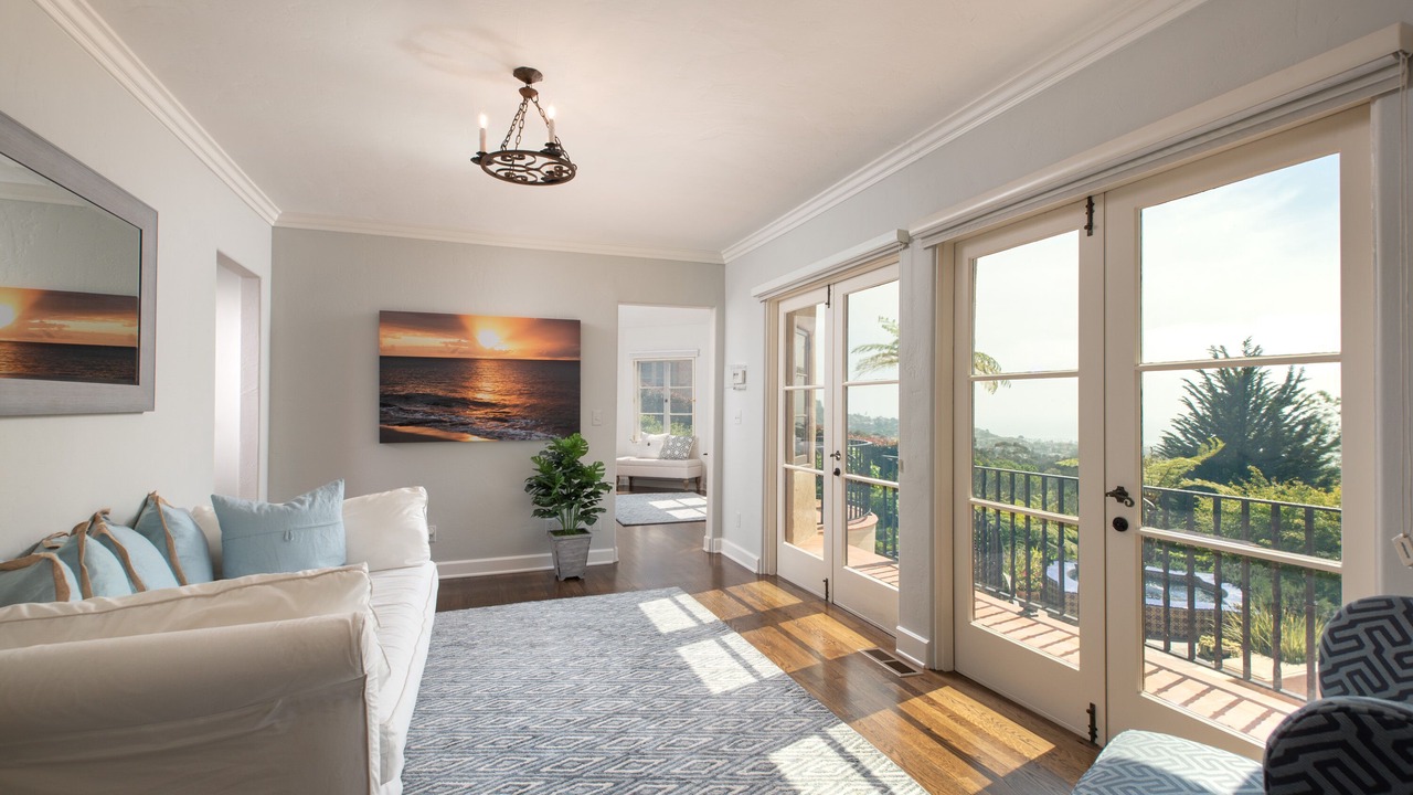Photo of Livingroom in Country Club