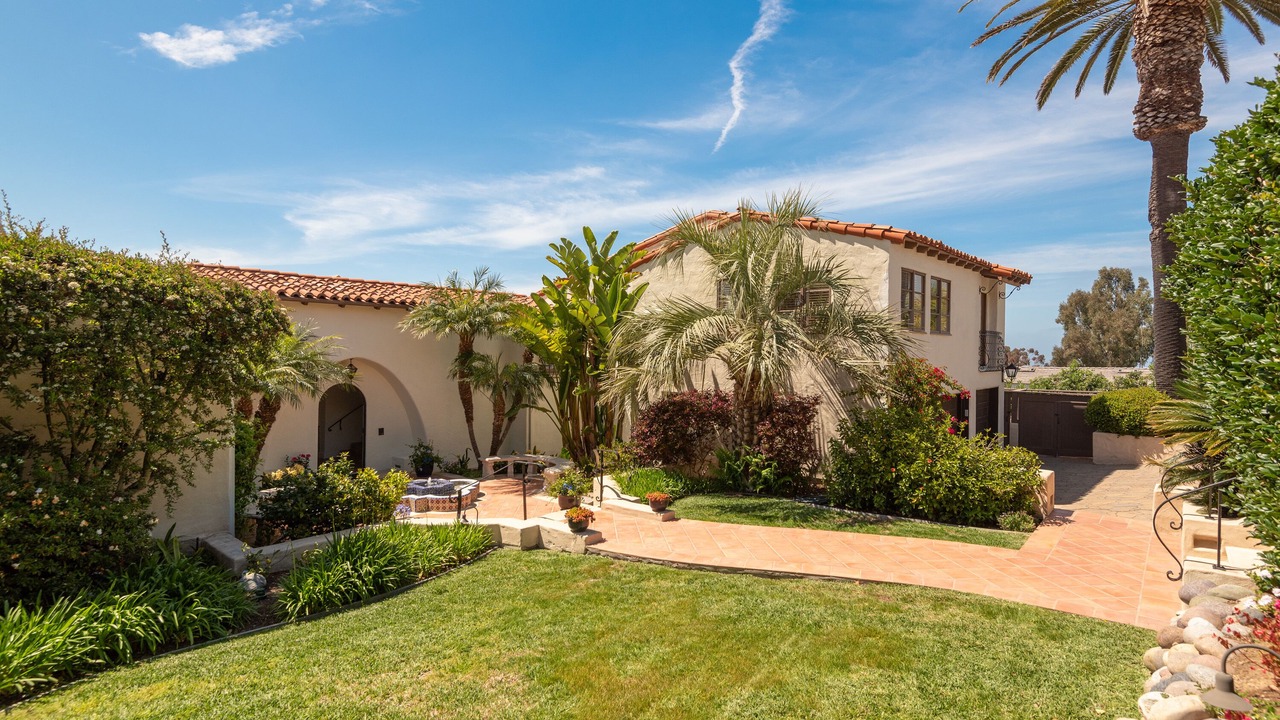 Photo of Outdoor in Country Club