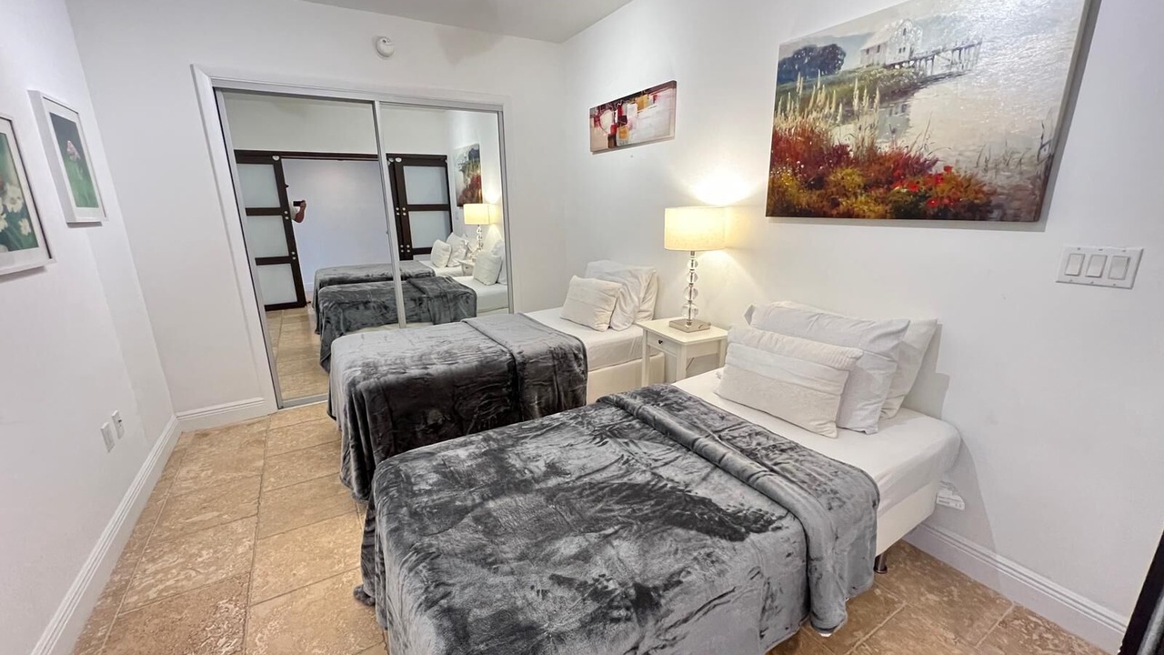 Photo of Bedroom in Hallandale Beach