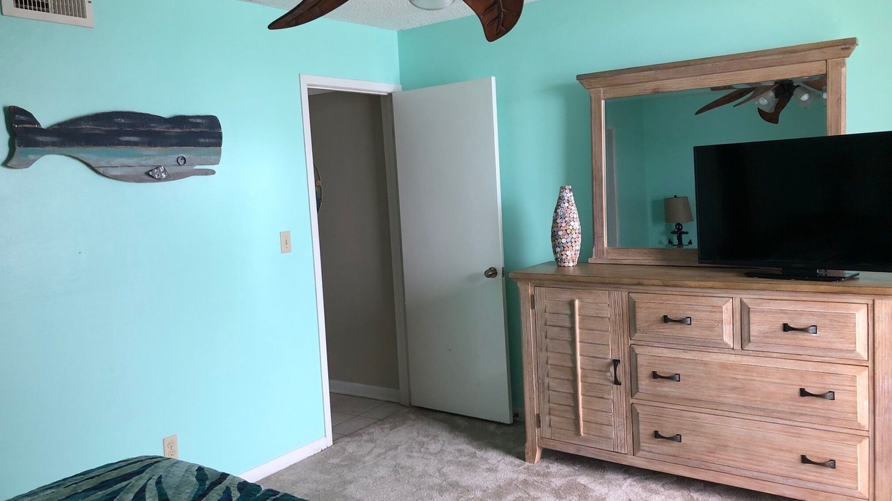 Photo of Bedroom in Orange Beach East