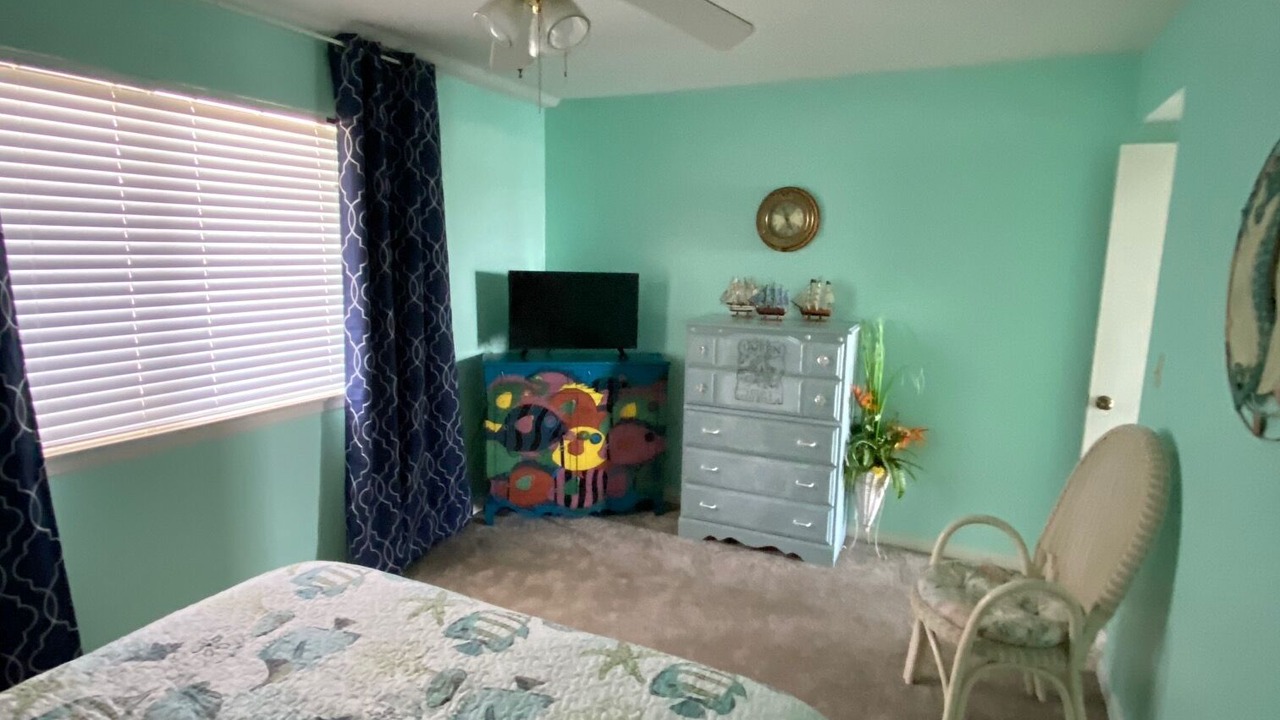 Photo of Bedroom in Orange Beach East